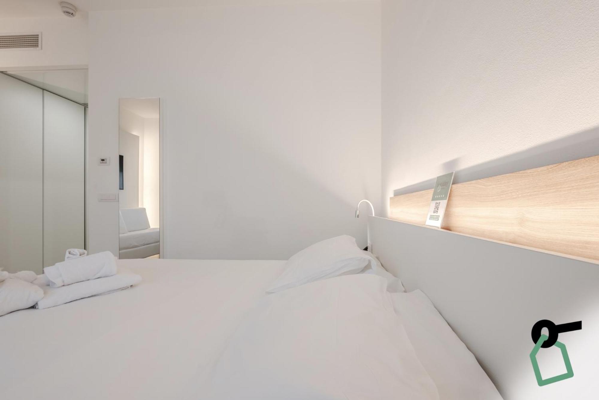 Hotiday Room Collection - Tirrenia Εξωτερικό φωτογραφία
