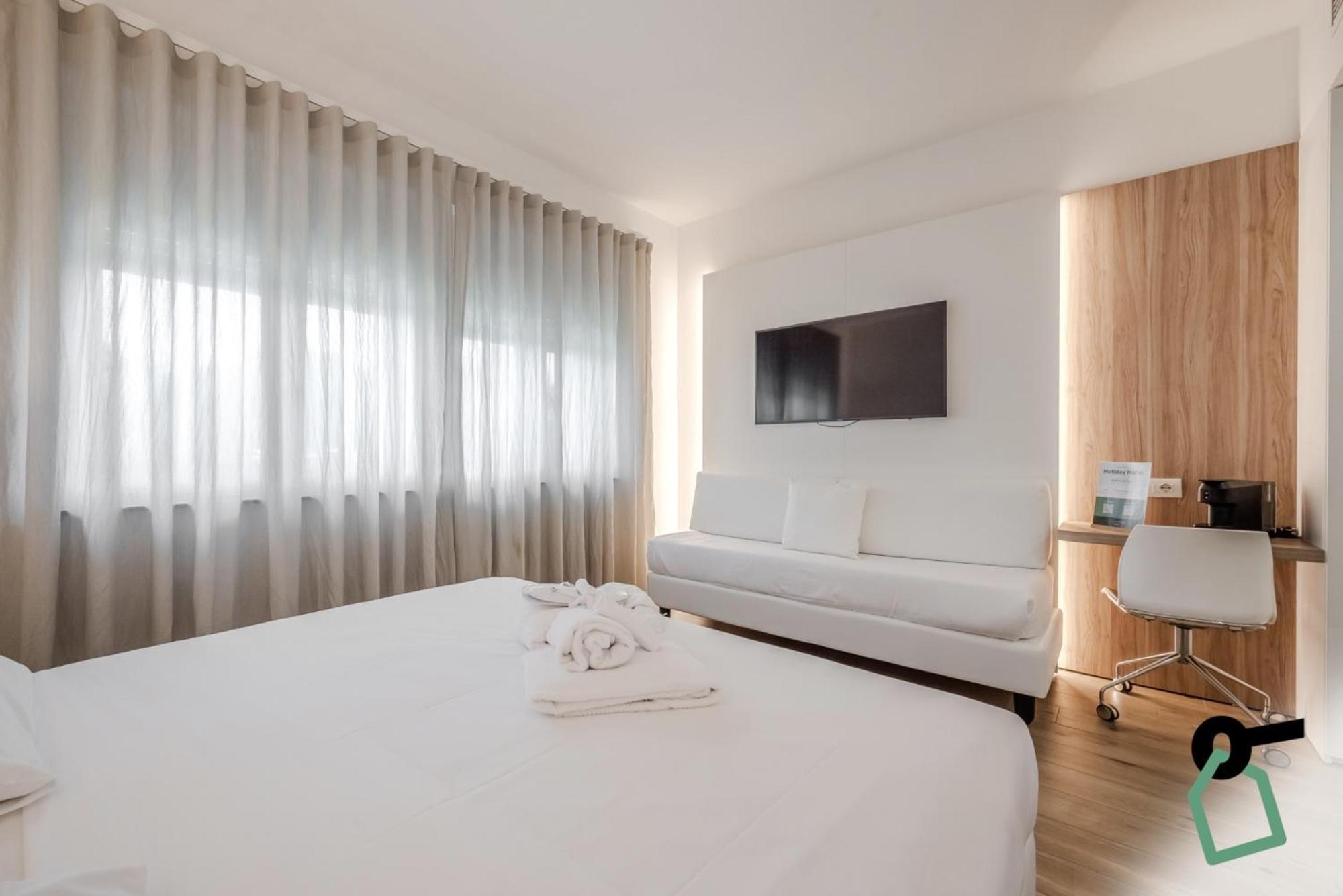 Hotiday Room Collection - Tirrenia Εξωτερικό φωτογραφία