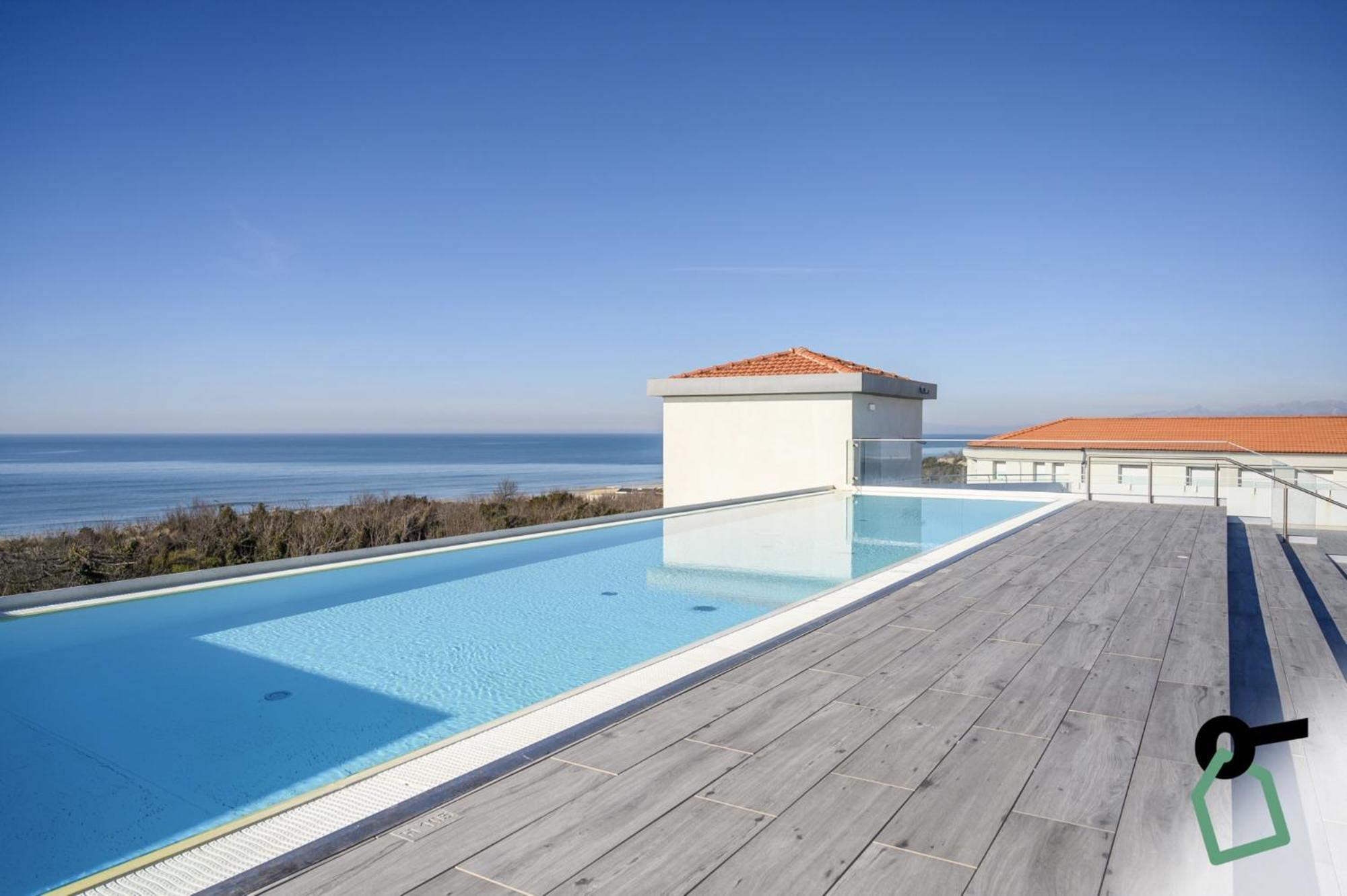Hotiday Room Collection - Tirrenia Εξωτερικό φωτογραφία