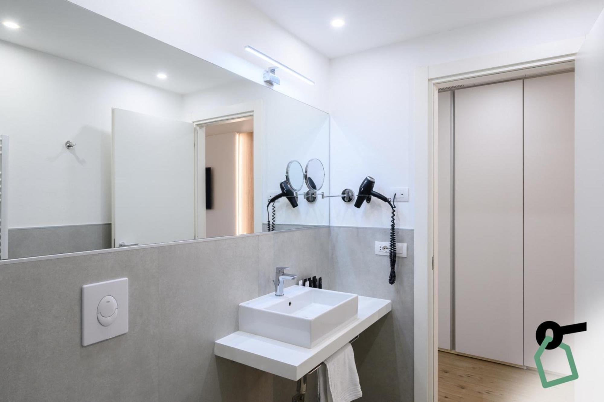 Hotiday Room Collection - Tirrenia Εξωτερικό φωτογραφία