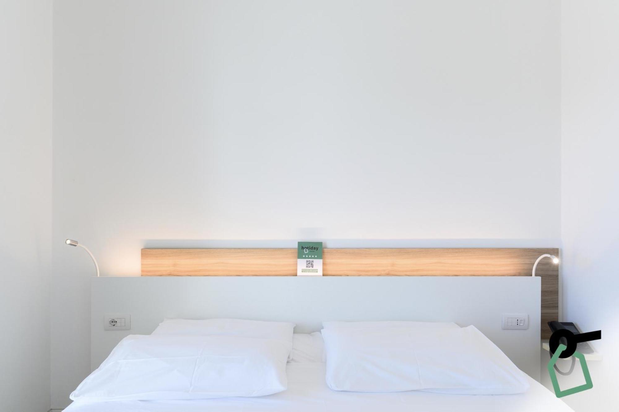 Hotiday Room Collection - Tirrenia Εξωτερικό φωτογραφία